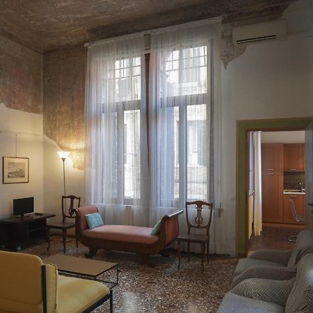Melusina Apartments Rialto Венеция Экстерьер фото