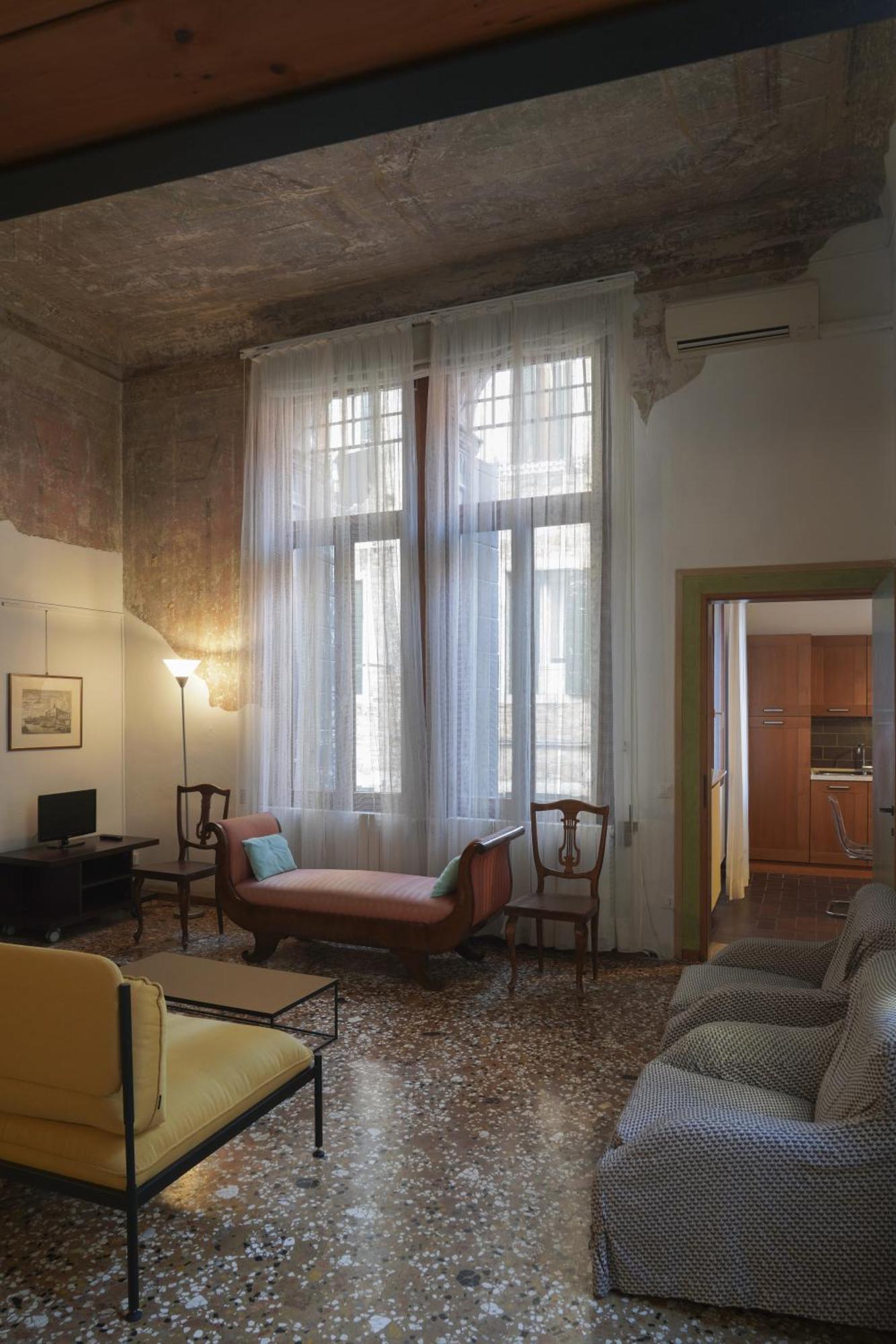 Melusina Apartments Rialto Венеция Экстерьер фото