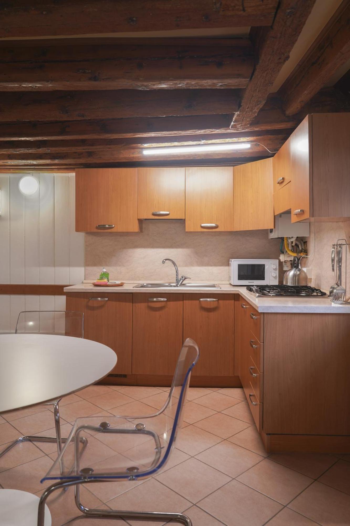 Melusina Apartments Rialto Венеция Экстерьер фото